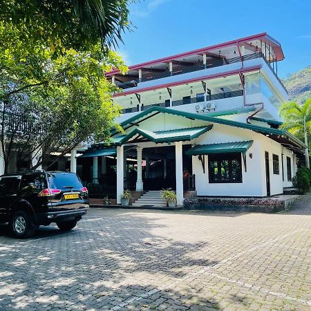 Ama Residence Matale Bagian luar foto