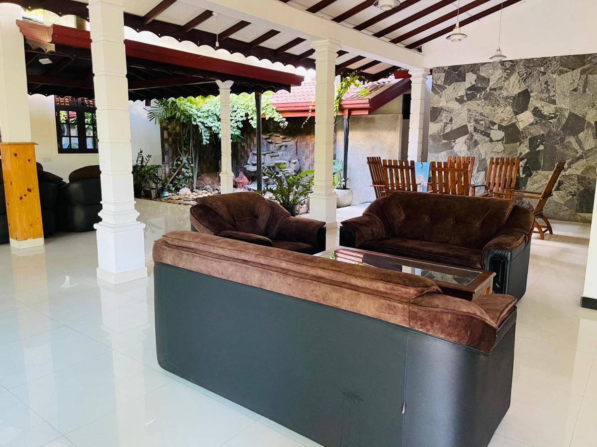 Ama Residence Matale Bagian luar foto