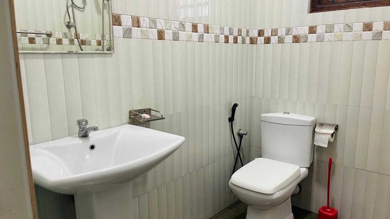 Ama Residence Matale Bagian luar foto