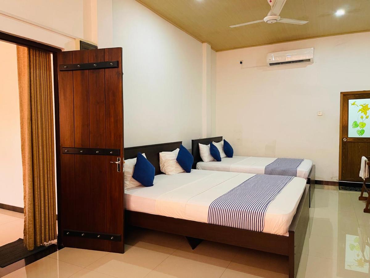 Ama Residence Matale Bagian luar foto
