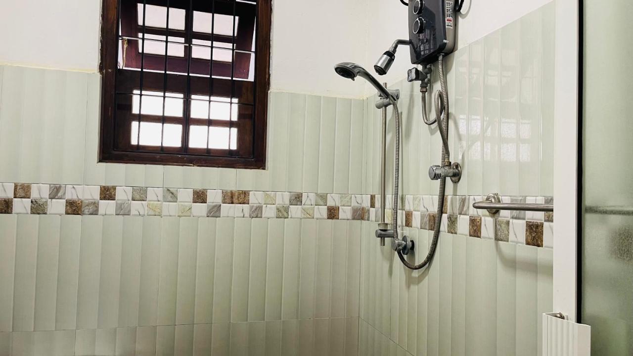 Ama Residence Matale Bagian luar foto