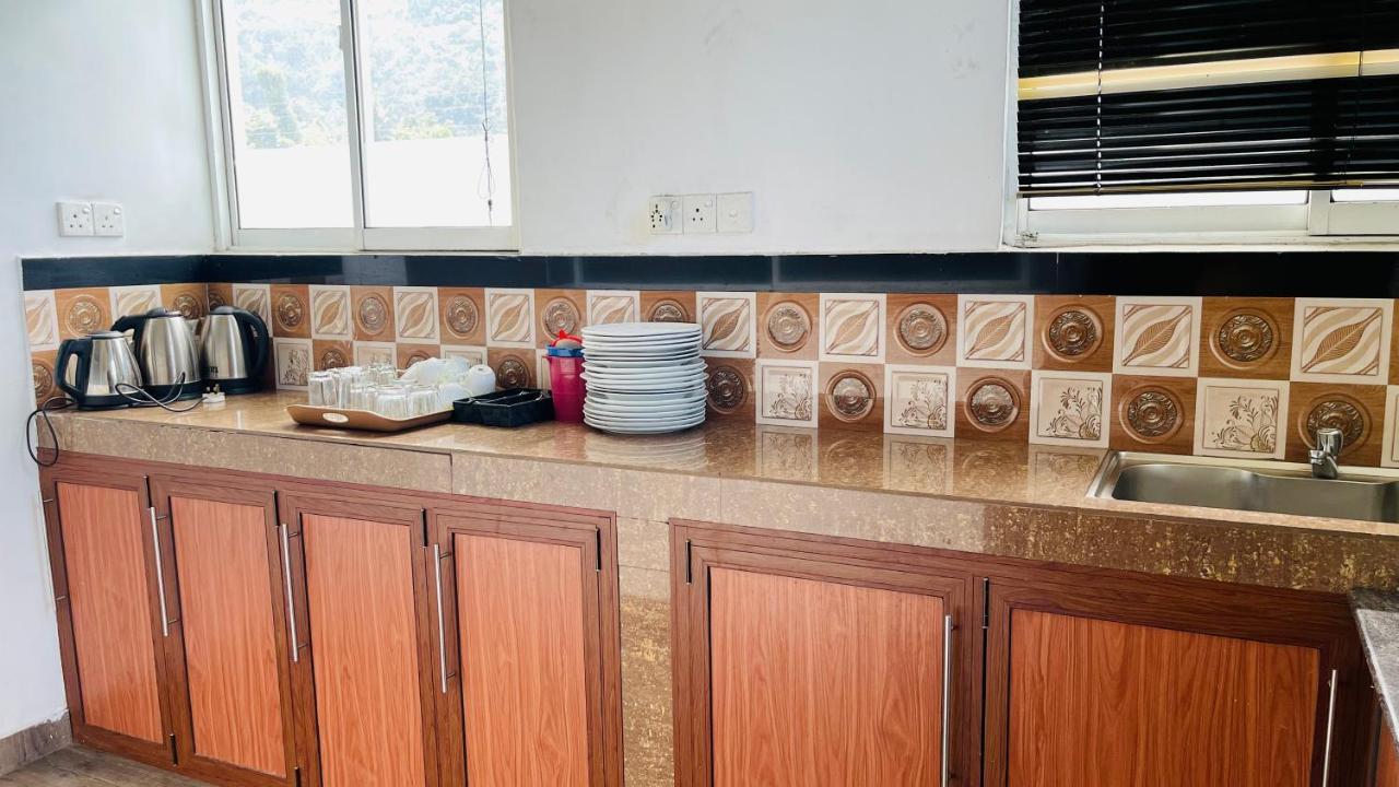 Ama Residence Matale Bagian luar foto