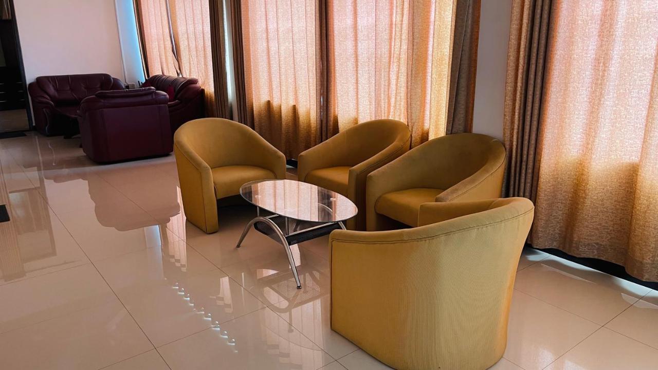 Ama Residence Matale Bagian luar foto
